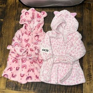 Hb 0-9 month house coat mon Cheri baby 0-9 months preowned never used
